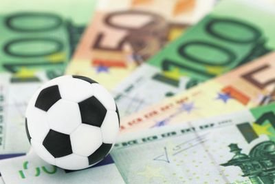 Picks en Español todos los dias del año. Fútbol, ACB y NBA. Sigueme para ganar dinero fácil.