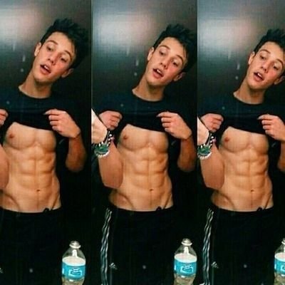 CameronRPGSWV's profile picture. Toi et moi. Etre à deux, heureux et amoureux. C'est tout ce que je veux.
|Jai stole my heart. He's mine, tu le touches je te butes | Caylan | Alex | Aly