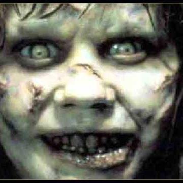 de_MOL_a's profile picture. "Panuj nad tym, nad czym możesz zapanować, całą resztę traktuj jak kupę gówna, a jeśli musisz paść, to z dymiącym rewolwerem" /Stephen King/.