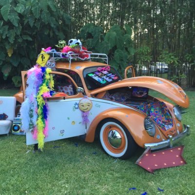 A unique photobooth company! Booths built in vintage cars, booths that light up, booths that provide fun & exciting experiences. Check out www.yolophots.com :)