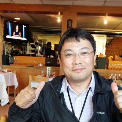 大阪の税理士・公認会計士です。元水泳選手でした。3人の子育てしながらなんとかやってます。