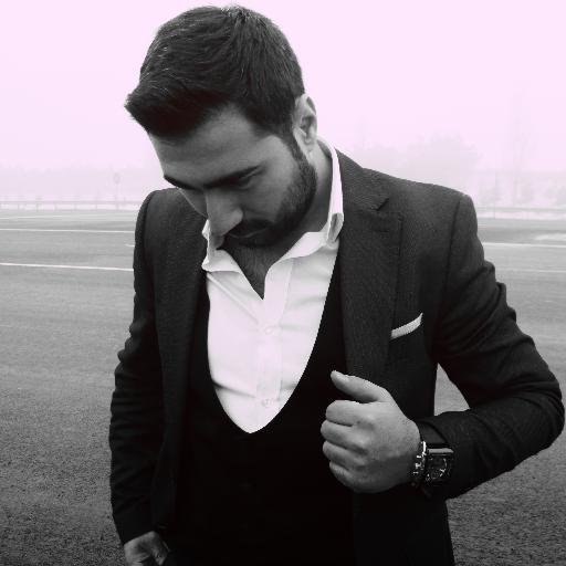 Ankara'nın Bir Dikmesi
O bir Duayyen O bir Maestro
'Her nasip vaktinin esiridir.