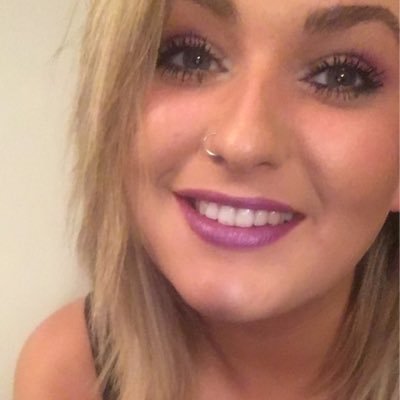 Kemilouisehall's profile picture. snapchat: kemi-louise ☺️ ill never change the way I am for the approval of others, I'll just keep doing me