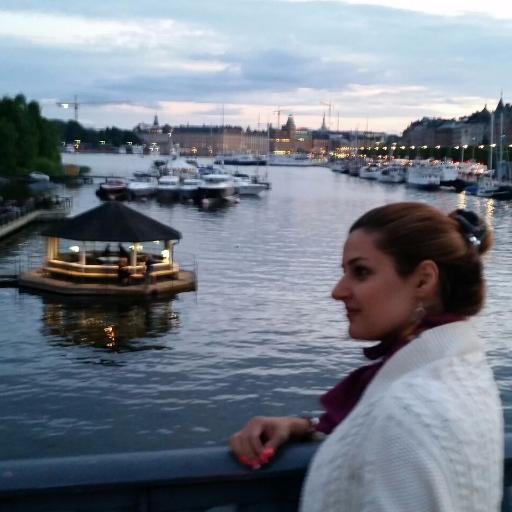 ShimaNaderi's profile picture. 