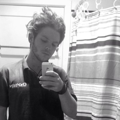 proto_typeboi's profile picture. competive call of duty plaer//17// victoria, melbourne// xbox one// gt- prototype88658 not a trickshotter