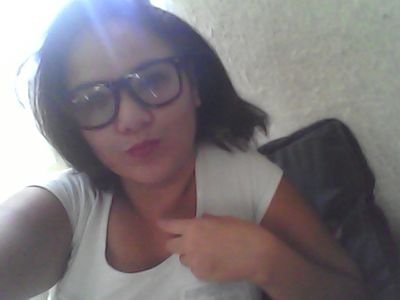 tengo 18 aƱos, soy de MĆ©rida yucatan , me gusta escuchar mĆŗsica, ver vĆdeos, amo la pizza y las pelĆculas de terror y comedia