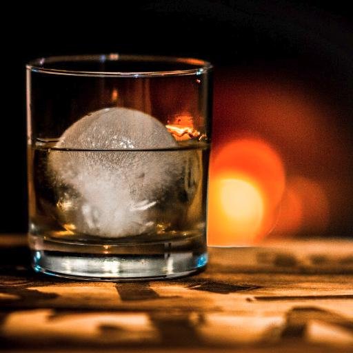 The only affordable, high quality Ice Ball Press designed to meet the discerning taste of whiskey and craft cocktail connoisseurs!
USA MADE | LIFETIME WARRANTY