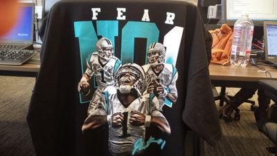 TreJayCP4L's profile picture. I live, breathe, and bleed Black & Blue!!!!! CP4L!!!!!!!!!!!