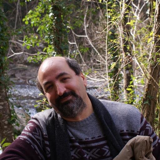 teodoropignatar's profile picture. bisognerebbe maneggiare con più cura
le cose che se per uno sono spazzatura
per un altro è tutto ciò che ha (Niccolò Fabi)
@teodoropignataro