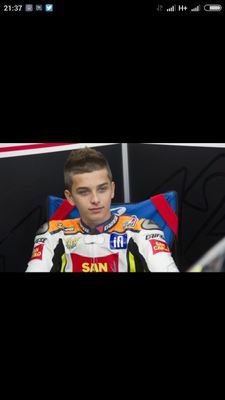 apriyacyuta's profile picture. 