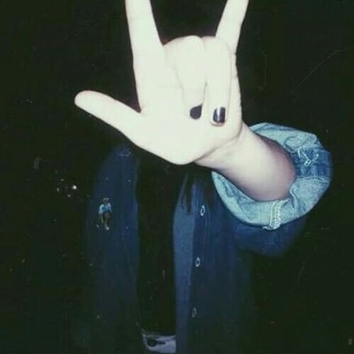 don't follow me go follow @rkdksp for follow back