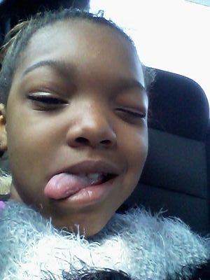 prettygirl15432's profile picture. 