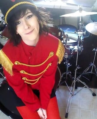 jaceyashton's profile picture. Drummer...🥁