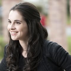 the adopted daughter of the high warlock of Brooklyn and a shadowhunter from New York . ( i prefer malec but will do them with other characters )