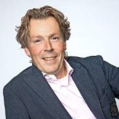 Creatieve geest die een hele leuke nieuwe uitdaging heeft, gek met Nadine, Emiel, Jim, Juul en Roos, hou van het leven. Heel positief ingesteld!