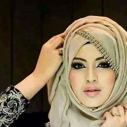 اپنے جذبات کچل کر دوسروں کے جذبات کا احترام کرنا یہی وہ منزل ہے جہاں انسانیت تکمیل پاتی ہے