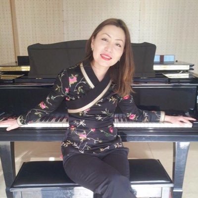 Nomadic pianist, co-founder @steppeandworld publishing.