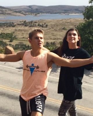 Ballew2_Itwork's profile picture. It works distributor! #Itworksglobal 
Contact me if you would like to get started with the It works adventure