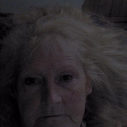 I AM 5'2 122 lbs.STRAWBERRY BLOND HAIR,60 yrs. OLD. I LOVE MUSIC,CHURCH, MOVIES, SPENDING TIME WITH KIDS,AND GRANDKIDS