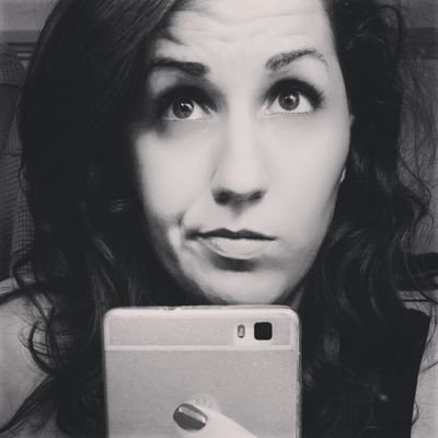 SimoSorr's profile picture. Non ho bisogno che sia facile, ho bisogno che ne valga la pena...