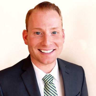 6 years at Comcast, on my 5th HR-related position and never looked back! Philly born and bred. Pop culture junkie. Shore lover. Red head survivor.
