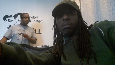 iiourshow's profile picture. 