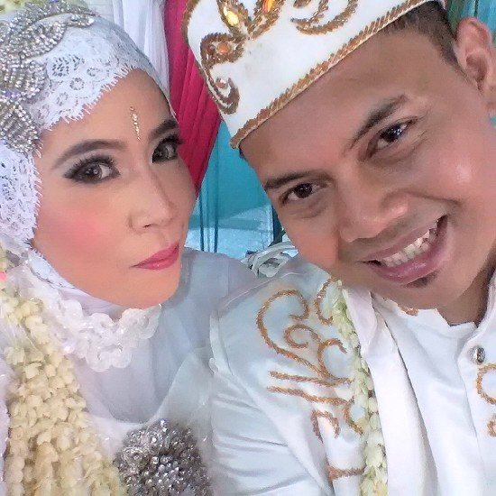 BeNz_R1's profile picture. Lia Septiana 
... BeNz_R...