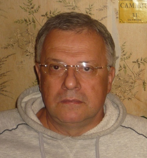Research in Biology and Business. Patriot of Russia.
Graduated 2nd School in Moscow and MPTI - Phys-Tech, PhD at Biophysics.