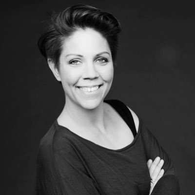 Photographer shooting fashion & beauty, portraits and art. Commercial photographer at https://t.co/X2yBX5oKgI