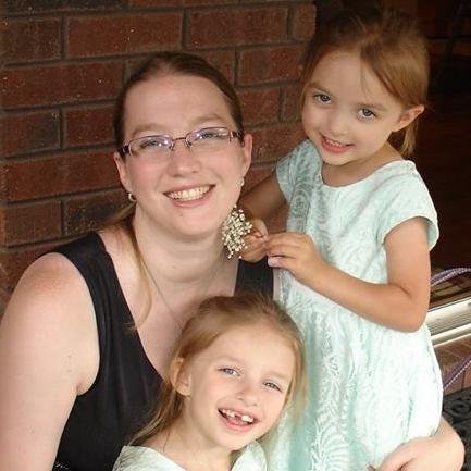 cusslikeamommy's profile picture. 