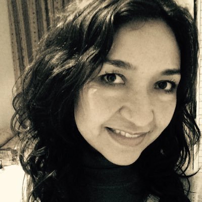creo que existe el amor eterno, creo en la vida sin violencia , en el respeto a la madre naturaleza! me apasiona el arte, la cocina vegana y el yoga !