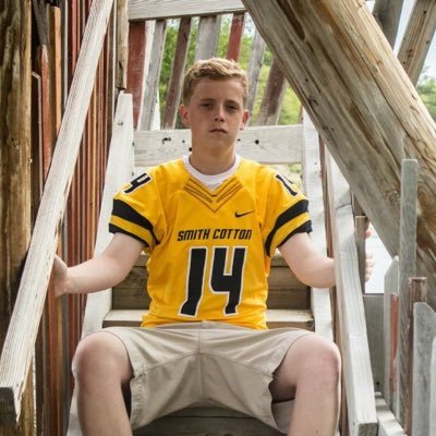 _chef_curry_30_'s profile picture. SFCC 17' MO State 19' Instagram: _chef_curry_30 Gotta stay positive in this negative world -DH