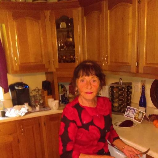 RosaJones2's profile picture. Until 4 years ago, I done rock climbing and rappeling. Love the outdoors. I am married to Sam and we are very happy. Love to play my gibson guitar and mandolin.