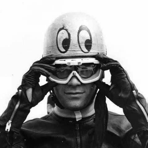 callingcrash's profile picture. Age 64 Pro Democracy.Aviator, photojournalist. Motorcycle enthusiast.