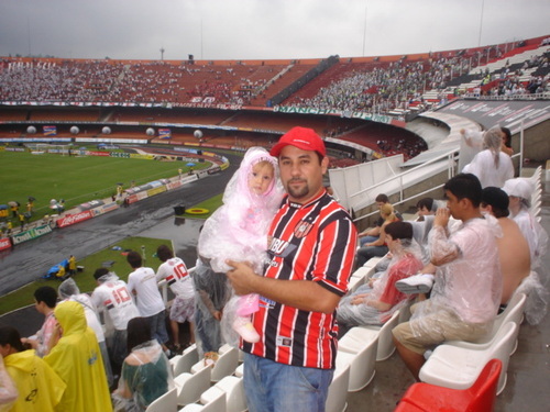 Amo minha filha Maria Clara e o meu São Paulo FC