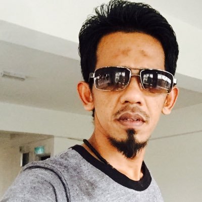 SamohSama's profile picture. ที่อยู่บ้านเกิดอำเภอยี่งอ จ.นราธิวาส ตั้งแต่เวลา 19:36ที่อยู่ในห้อง twitter วิดีโอของ