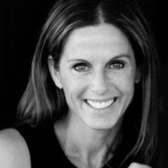 cynthiazordich's profile picture. Founder of THREAD - a free private platform to connect NFL women. Editor of The Playbook.