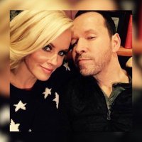 donnie and jenny ❣ (@mcwahlbergs) 's Twitter Profile