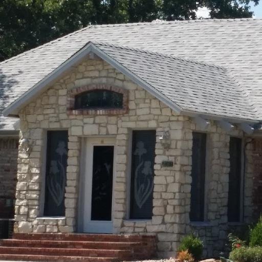 Landmark Roofing, woman owned, man powered. Oklahoma's Residential Roofing Professionals deliver superior roofing systems, and make Customer service Priority.