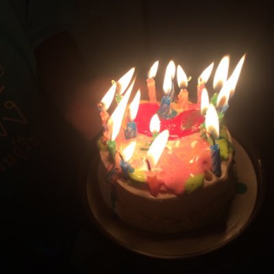 parlight_'s profile picture. พยายามหน่อยนะคะแพทย์หญิง