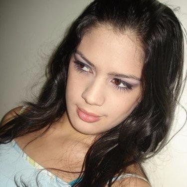 betty_qpga's profile picture. Por si no lo saben, de eso está hecha la vida, sólo de momentos; no te pierdas el ahora. Pisciana soñadora|I believe in love