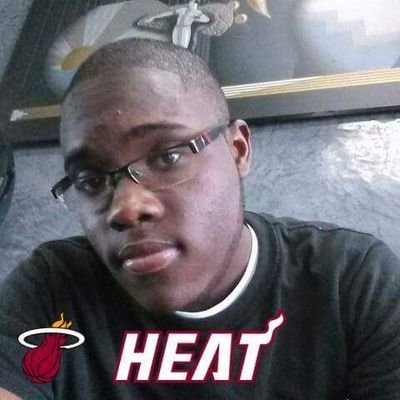 edlerlaceup's profile picture. 