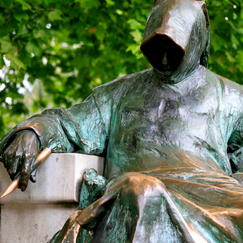 polmateerwriter's profile picture. Aspiring writer with bad Spelling, and gramma?