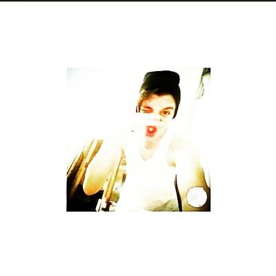 HasanNurullaev's profile picture. My queen Miley Cyrus ❤


BoySmiler



'-Ya kelebekler dünyanı gördükten sonra intihar ediyorsa? 



Takip=Takip