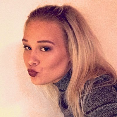 juliaholm2's profile picture. Hela livet är ett disco #lushlife
