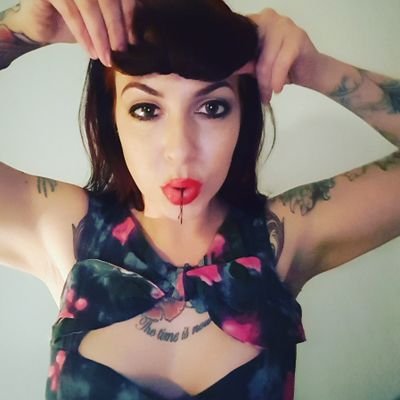 lollymiles5's profile picture. Instagram Lil_miss_lolly