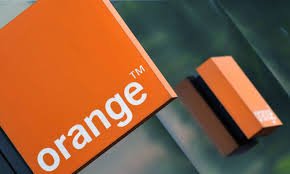 In a World of Technology, People Make the Difference,It all changes with Orange, come feel the Experience.