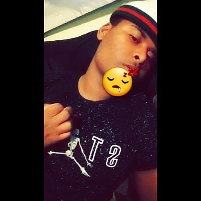 Watts California
♎October 3rd 1997♎
Twitter:RodneyHeffe
SC: kinggrodney
Kik: BankTwinHeff
E
2~11~16♎♉