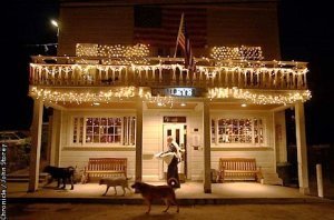 SmileySchoonerSaloon