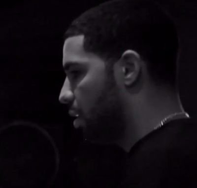 DrakeVibes1's profile picture. Eveything Drake Vibe 
turn on post notification & turn off retweets